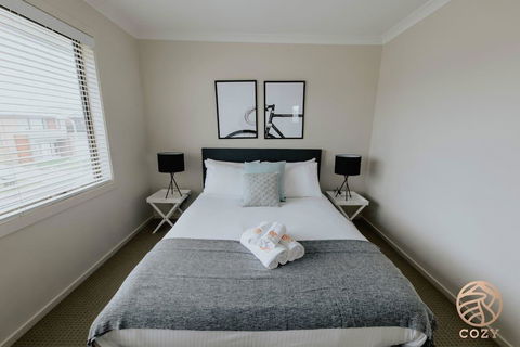 113, Balanchin Street Family Resort In Point Cook - Newcastle Accommodation 1