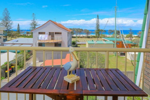 12 Kingsway Ocean View - Newcastle Accommodation 0