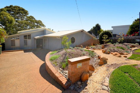 131 Pacific Drive, Port Macquarie - Newcastle Accommodation 0