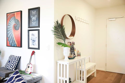 136, Light-filled Homely Box Hill Apt, 2Bed2BathFreeParking - New Castle Tourism 2