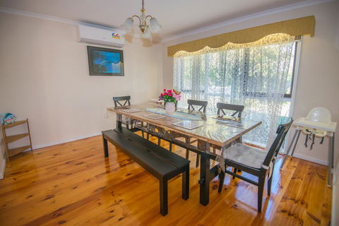 14 Bunker Crescent - New Castle Tourism 2
