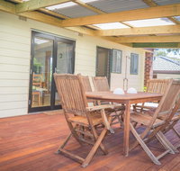 17 Broadbeach Drive - Free WiFi - Newcastle Accommodation