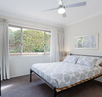 2 'Bronte Court' 17 Magnus Street - air con complex pool and centrally located - New Castle Tourism