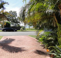 2 'Copacabana' 61 Sandy Point Road - cute unit with water views from the balcony - Newcastle Accommodation
