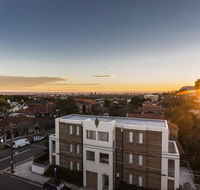 2 Bdrm Art Deco Apt Stroll To Bondi Junction - Newcastle Accommodation