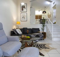 2 Bedroom close to CBD - New Castle Tourism
