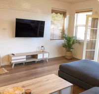 2 Bedroom SHORT walk to CBDBEACH and DARBY ST - Newcastle Accommodation