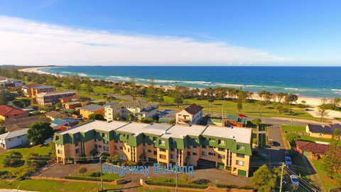 20 Kingsway 3 Bedroom Holiday Apartment - Newcastle Accommodation 1