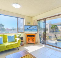 20 Kingsway 3 Bedroom Holiday Apartment - Newcastle Accommodation