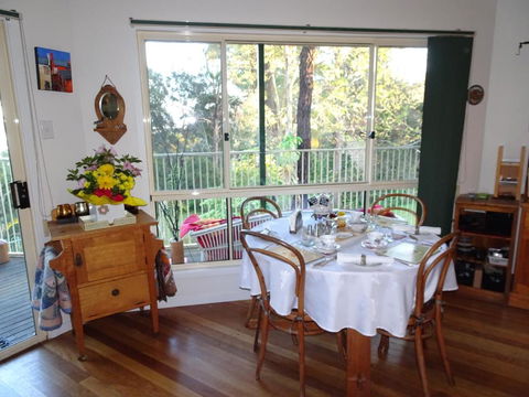 Blue Gum Cottage On Bay - New Castle Tourism 4