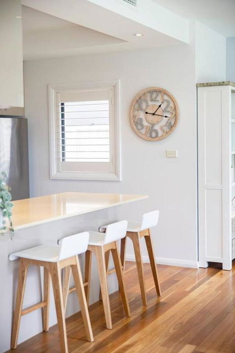 Clifftop On Cowlishaw - A Redhead Beach Retreat - Newcastle Accommodation 3