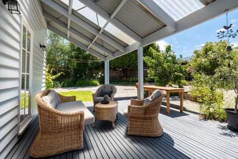 Cute As A Button Cottage In Charming Evandale - Newcastle Accommodation 0