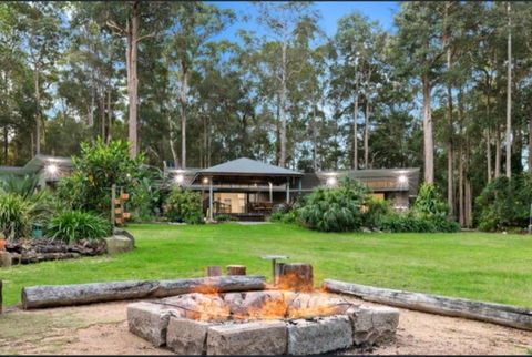 DeZen Accomodation - Newcastle Accommodation 2