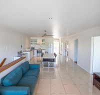 3 Bedroom Apartment // Spence St - New Castle Tourism