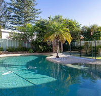 33 Gloucester St -huge holiday house in Nelson Bay with pool and stunning water views - New Castle Tourism
