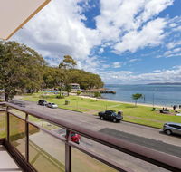 4 'Collendina' 19 Kurrawa Close - fantastic water views and sea breezes - New Castle Tourism