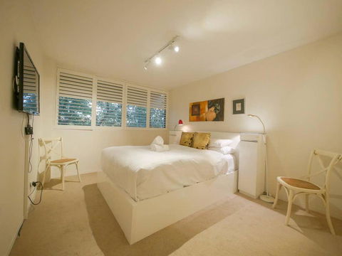 5 Star In Prime Double Bay Location With Balcony - Newcastle Accommodation 2