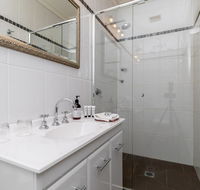 94Best Apartments - New Castle Tourism