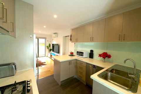 A Cozy 3BRM House At Doncaster - Newcastle Accommodation 1