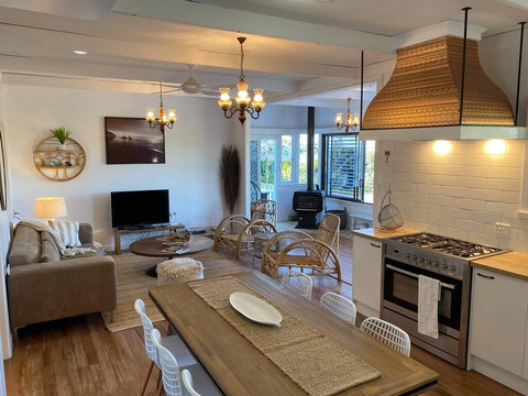 A Drop In The Ocean - Kingscliff - New Castle Tourism 1