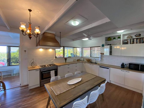 A Drop In The Ocean - Kingscliff - New Castle Tourism 2