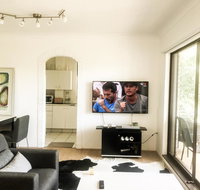 A Jewel Amongst Greenery - Newcastle Accommodation