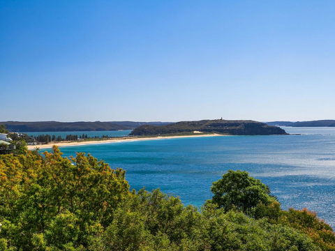 A Little Piece Of Paradise - New Castle Tourism 0
