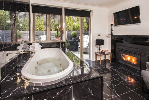 A Loft In The Mill Boutique Accommodation - Newcastle Accommodation 1
