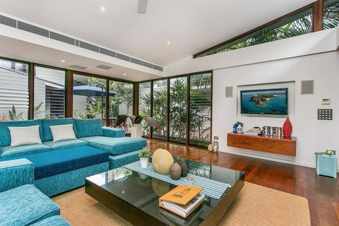 A PERFECT STAY - Amalfi Villa - New Castle Tourism 3