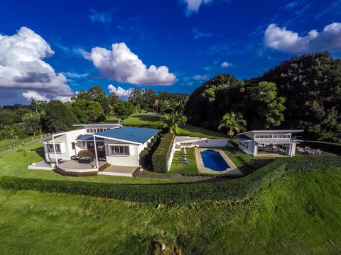 A PERFECT STAY - Byron's Brae - New Castle Tourism 0
