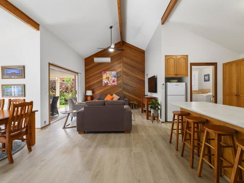 A Villa On 7th - Newcastle Accommodation 1