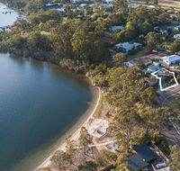 Above Sunset - 100m from the Paynesville Lakes - Newcastle Accommodation
