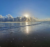 ABSOLUTE BEACH FRONT MACKAY - Comfort Resort Blue Pacific - New Castle Tourism