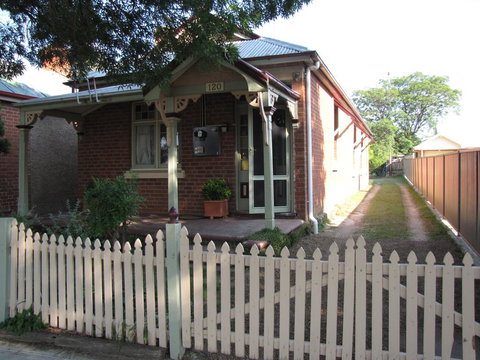 Acacia Cottage On Peel, Bathurst - New Castle Tourism 2