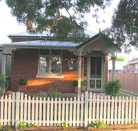 Acacia Cottage on Peel Bathurst - Newcastle Accommodation