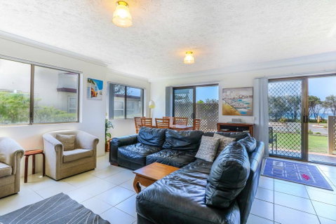 Acacia Kingscliff Town Holiday Apartment - Newcastle Accommodation 1