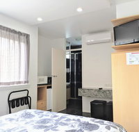 Acland Street Studio Apartment FREE PARKING - Newcastle Accommodation