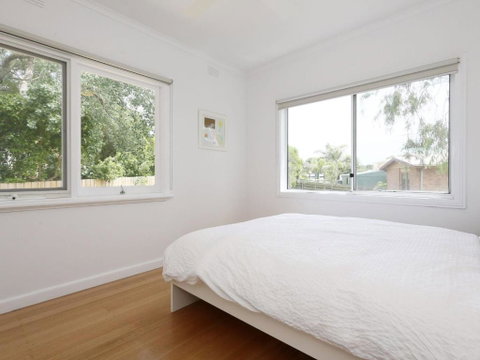 DROMANA BEACH SHACK - Newcastle Accommodation 4