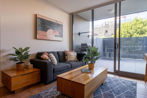 Eastside Apartment - Newcastle Accommodation 4