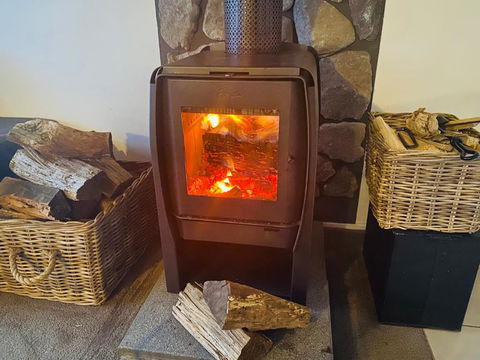 ELM Accommodation - Merrijig - Newcastle Accommodation 1