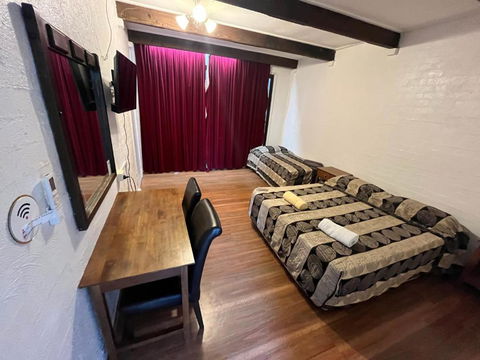 El Toro Motel - Newcastle Accommodation 2