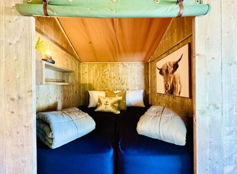 Esk Luxury Glamping Tents - Newcastle Accommodation 2