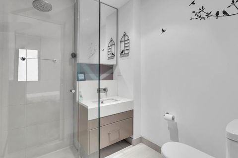 Essendon North Sanctuary By Ready Set Stay - New Castle Tourism 4