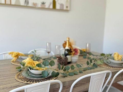 Family-Friendly Getaway In Heathwood - Newcastle Accommodation 2