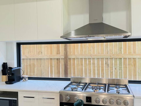 Family-Friendly Getaway In Heathwood - Newcastle Accommodation 4