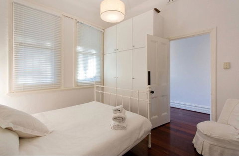 Gorgeous Subiaco Cottage - Newcastle Accommodation 3