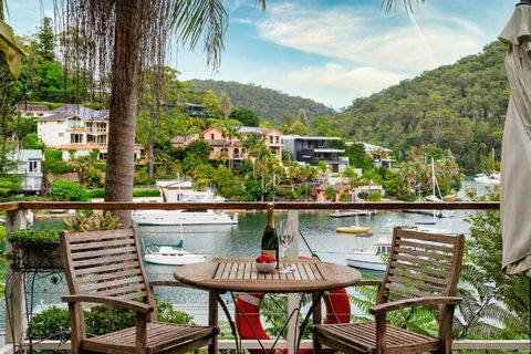 Gull Cottage By Beach Stays - Newcastle Accommodation 2