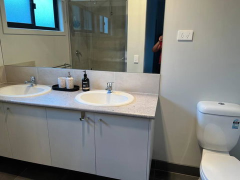 Hakuna Matata - Venus Bay - Newcastle Accommodation 3