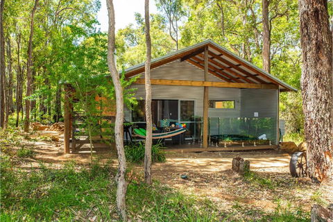 Hidden Valley Eco Spa Lodges & Day Spa - New Castle Tourism 0