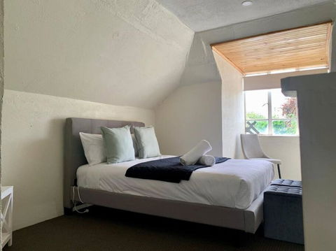 Historic Charm, Renovated Touch - Newcastle Accommodation 3